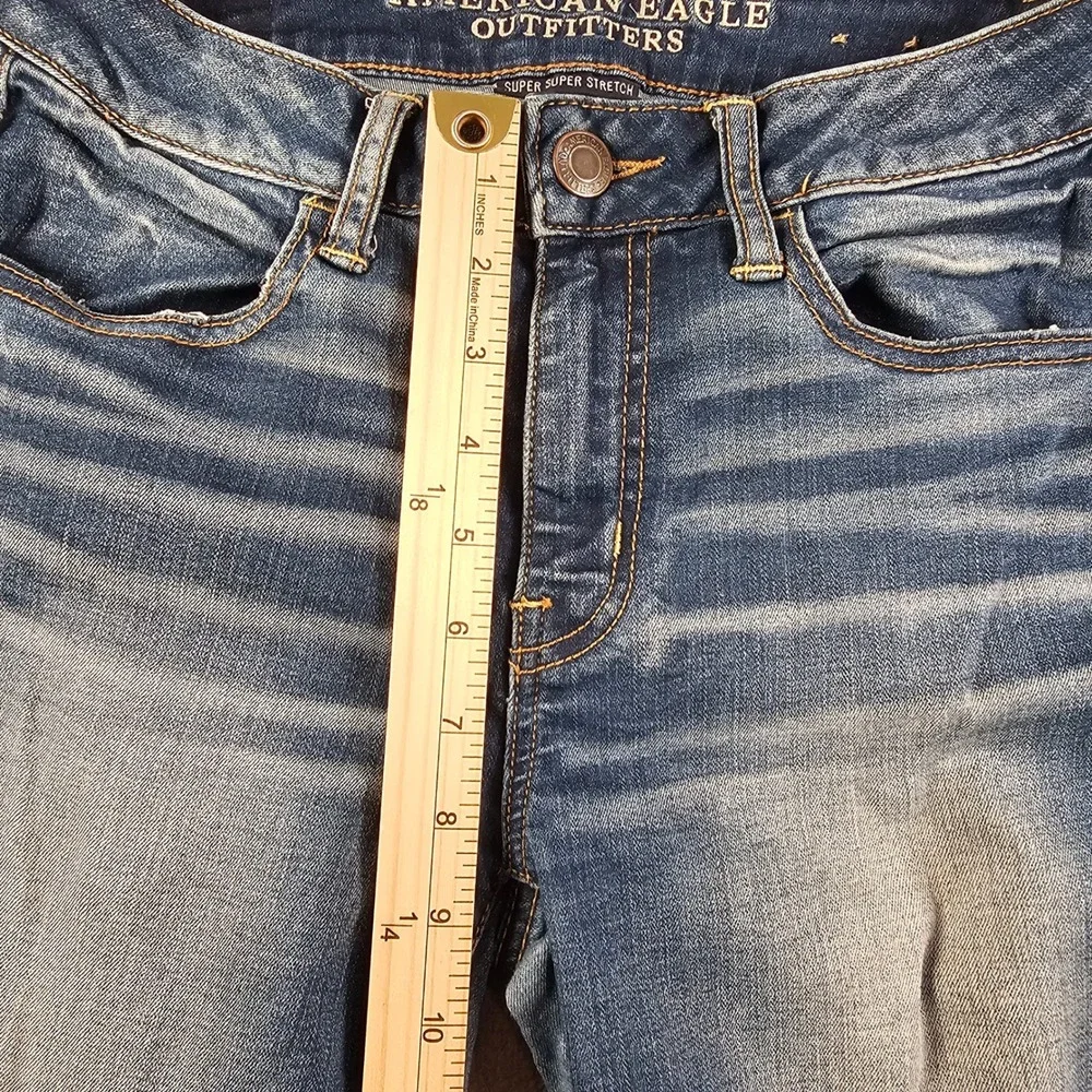 American Eagle Super Super Stretch Skinny Jeans Medium Wash Womens 2S Short